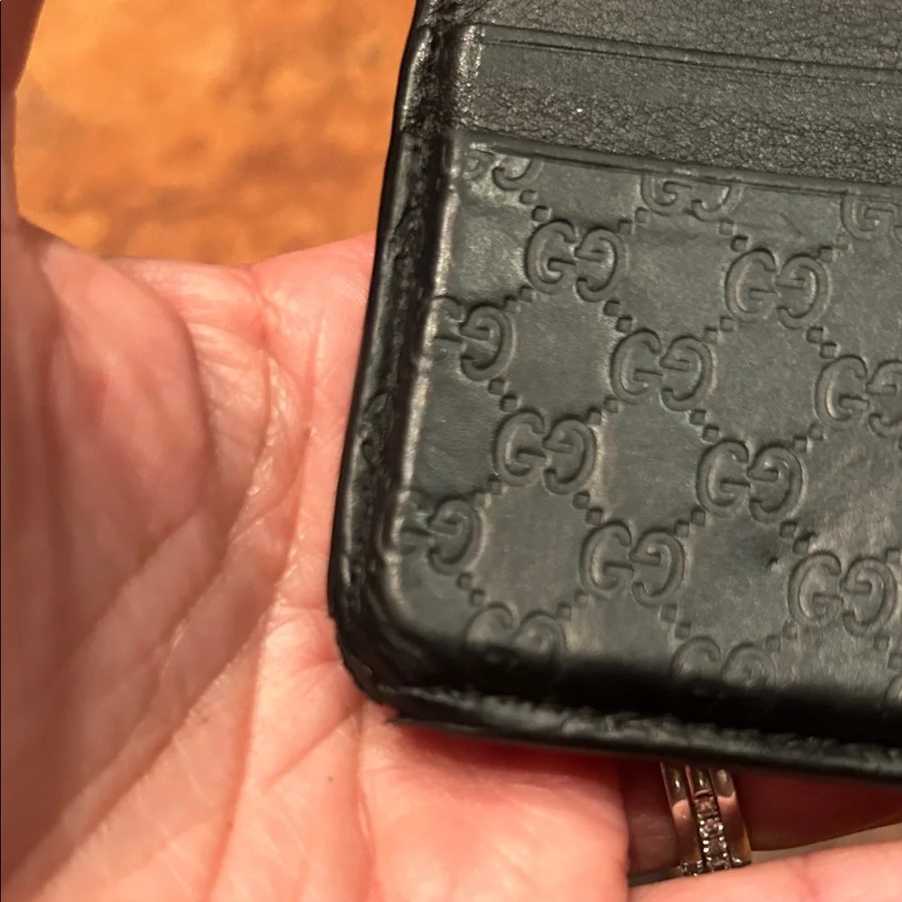 Gucci Embossed Black Leather Card Holder - Picture 12 of 12